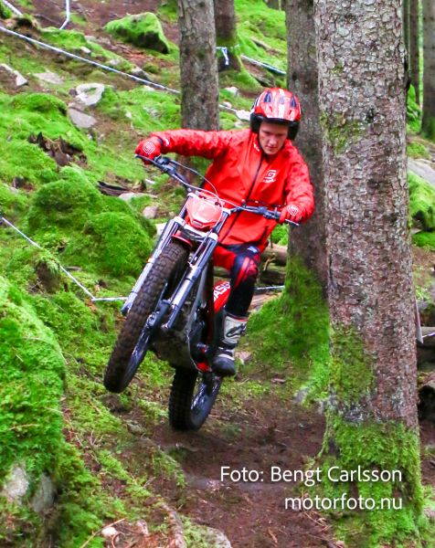 Preload previous image